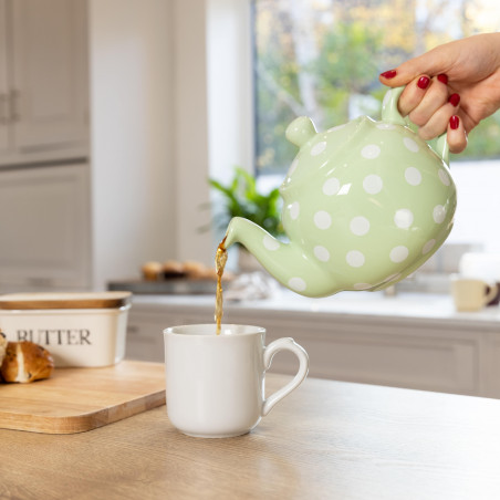 London Pottery Farmhouse 4 Cup Teapot Peppermint With White Spots