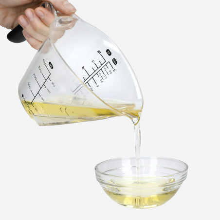 MasterClass Angled Measuring Jug 400ml with Handle